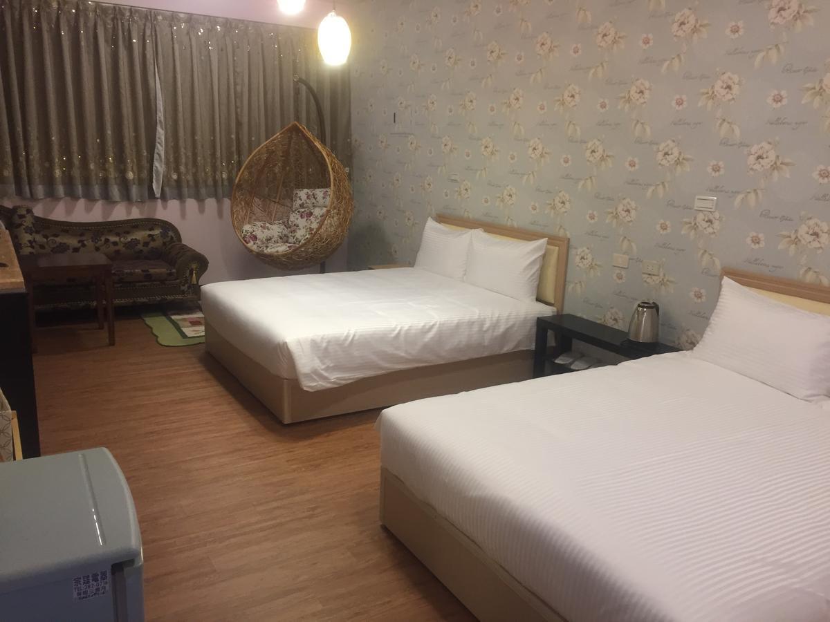 فندق Traveler Station كاوشيونغ المظهر الخارجي الصورة